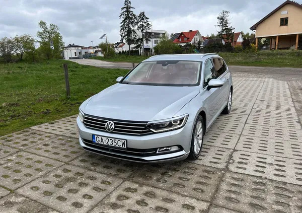 volkswagen passat Volkswagen Passat cena 57600 przebieg: 283000, rok produkcji 2015 z Gdańsk